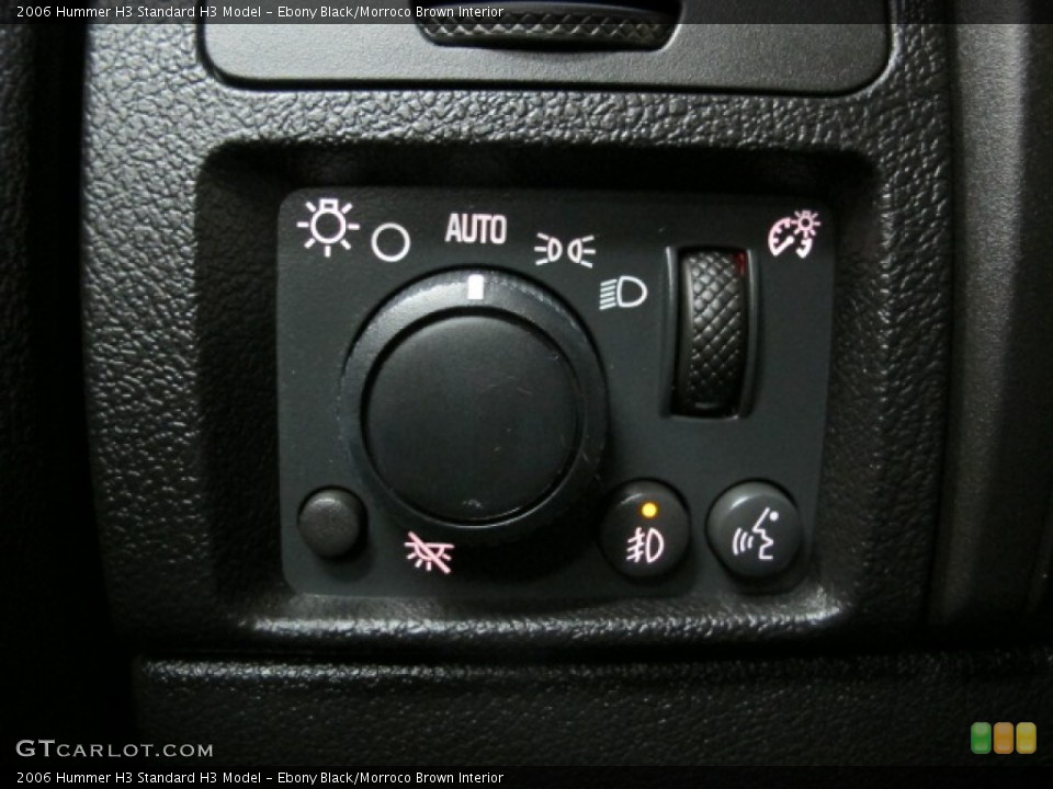 Ebony Black/Morroco Brown Interior Controls for the 2006 Hummer H3  #77274419