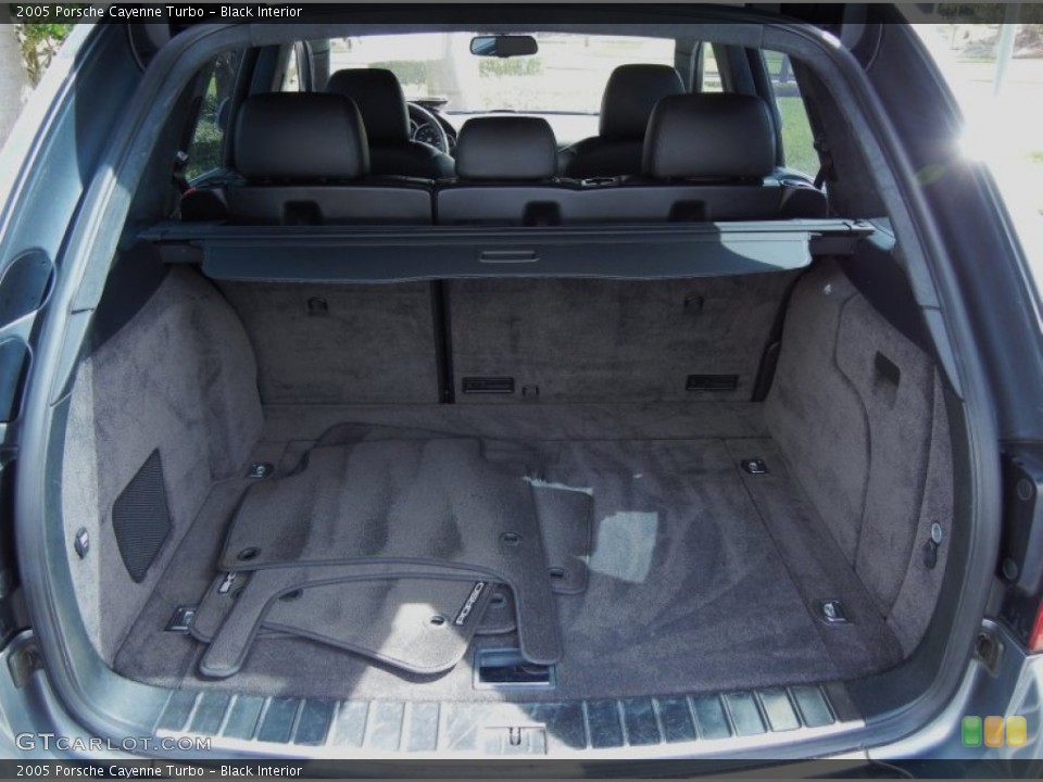 Black Interior Trunk for the 2005 Porsche Cayenne Turbo #77287410