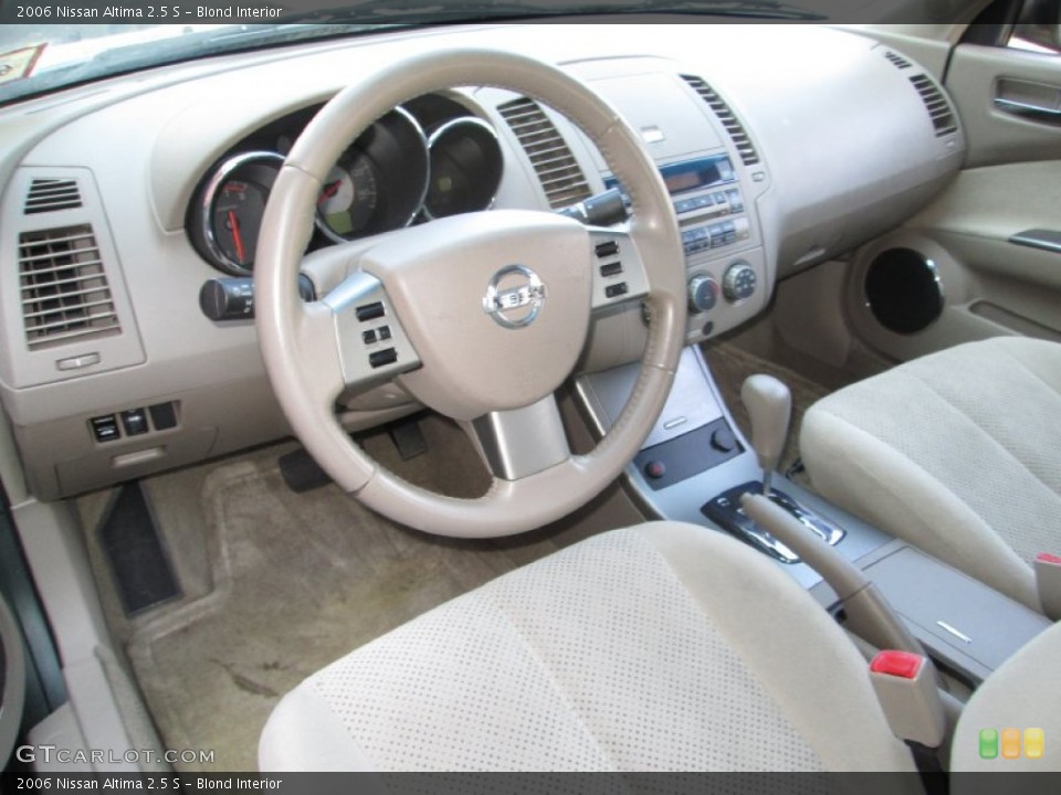 Blond 2006 Nissan Altima Interiors