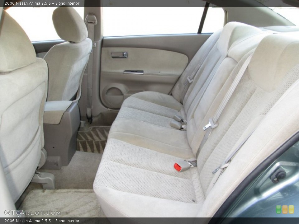 Blond Interior Rear Seat for the 2006 Nissan Altima 2.5 S #77291028