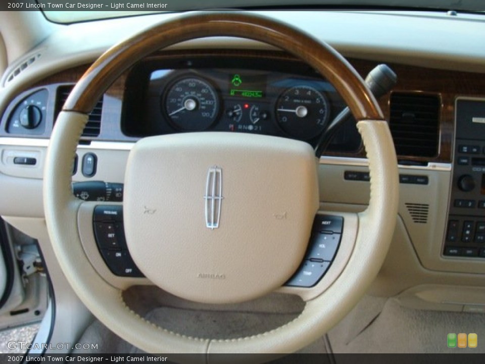 Light Camel Interior Steering Wheel for the 2007 Lincoln Town Car Designer #77296188