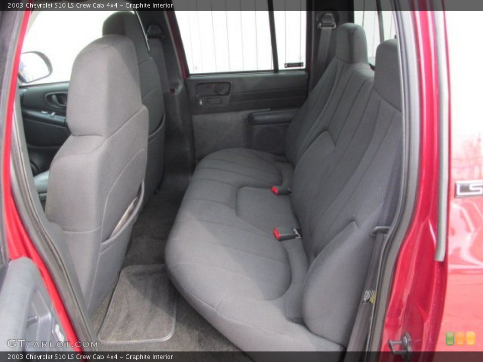 Graphite Interior Rear Seat for the 2003 Chevrolet S10 LS Crew Cab 4x4 #77298354