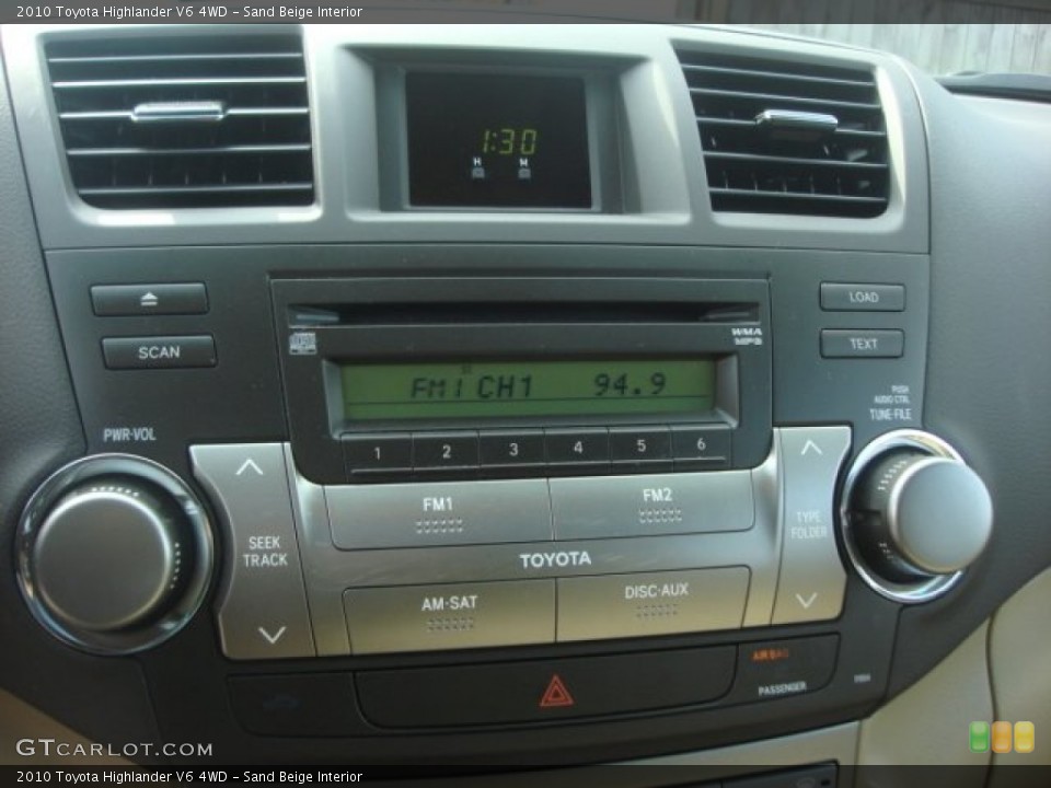 Sand Beige Interior Audio System for the 2010 Toyota Highlander V6 4WD #77304429