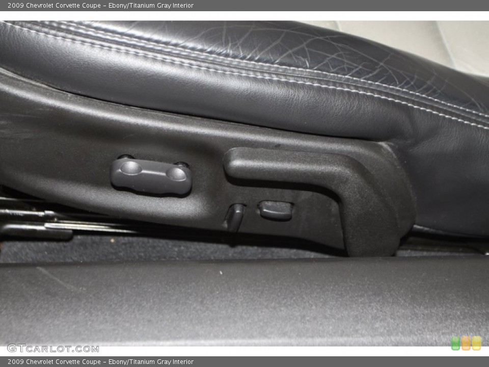 Ebony/Titanium Gray Interior Front Seat for the 2009 Chevrolet Corvette Coupe #77308503
