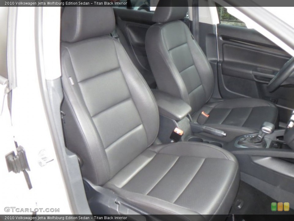 Titan Black Interior Photo for the 2010 Volkswagen Jetta Wolfsburg Edition Sedan #77312690