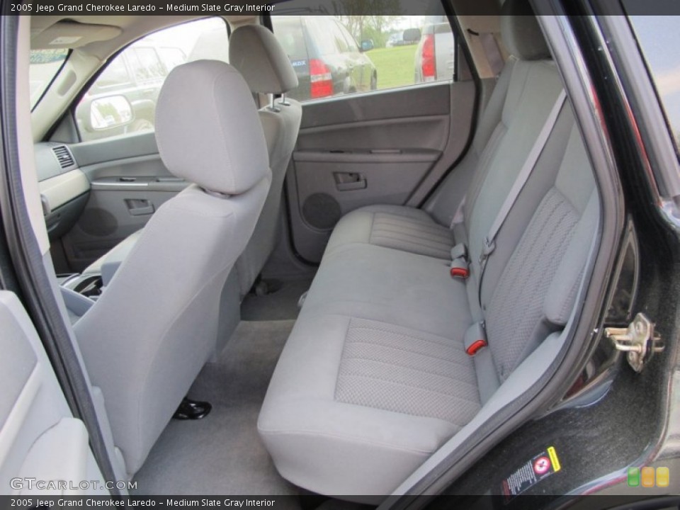 Medium Slate Gray Interior Rear Seat for the 2005 Jeep Grand Cherokee Laredo #77315970