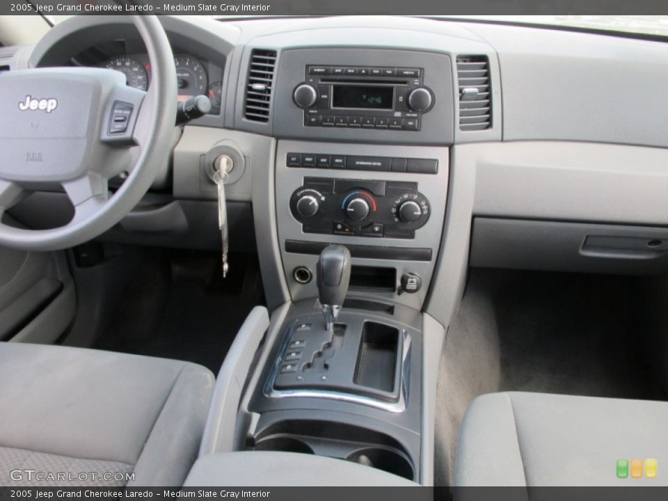 Medium Slate Gray Interior Dashboard for the 2005 Jeep Grand Cherokee Laredo #77316066