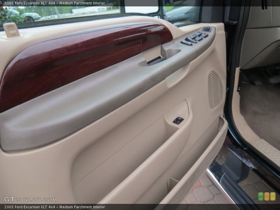 Medium Parchment Interior Door Panel for the 2003 Ford Excursion XLT 4x4 #77317347