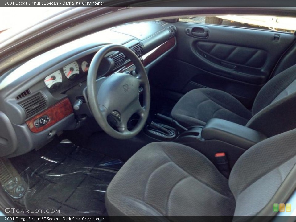 Dark Slate Gray Interior Photo for the 2001 Dodge Stratus SE Sedan #77324162