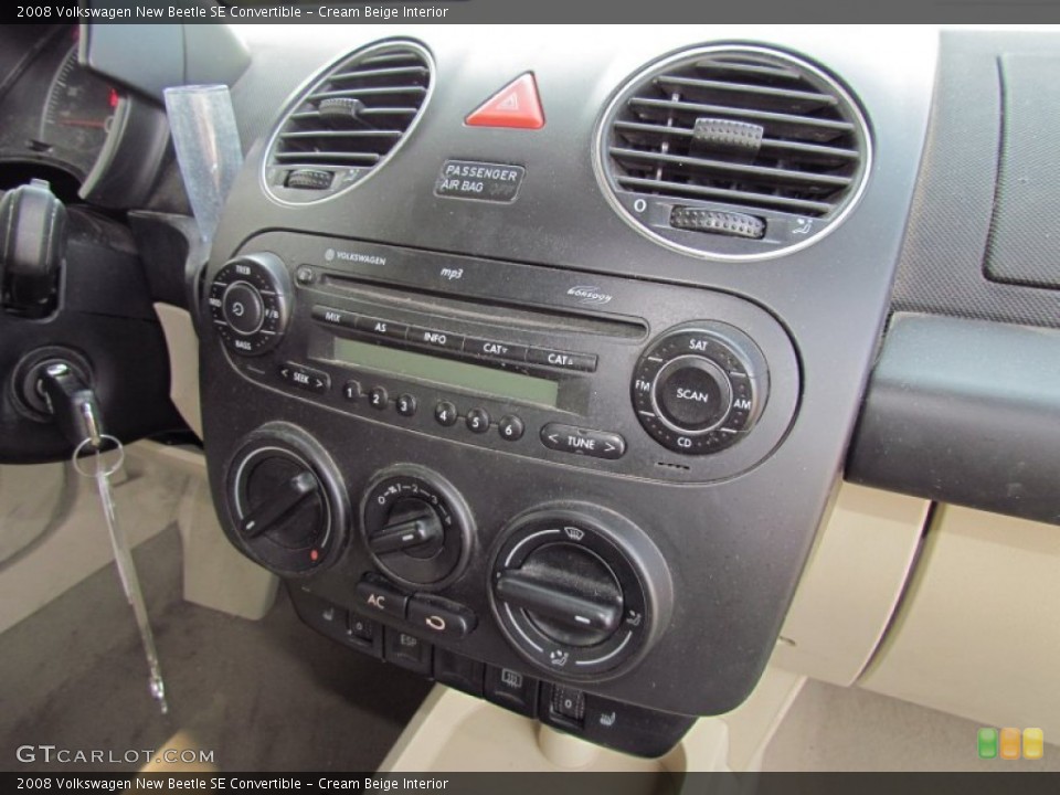 Cream Beige Interior Controls for the 2008 Volkswagen New Beetle SE Convertible #77324274