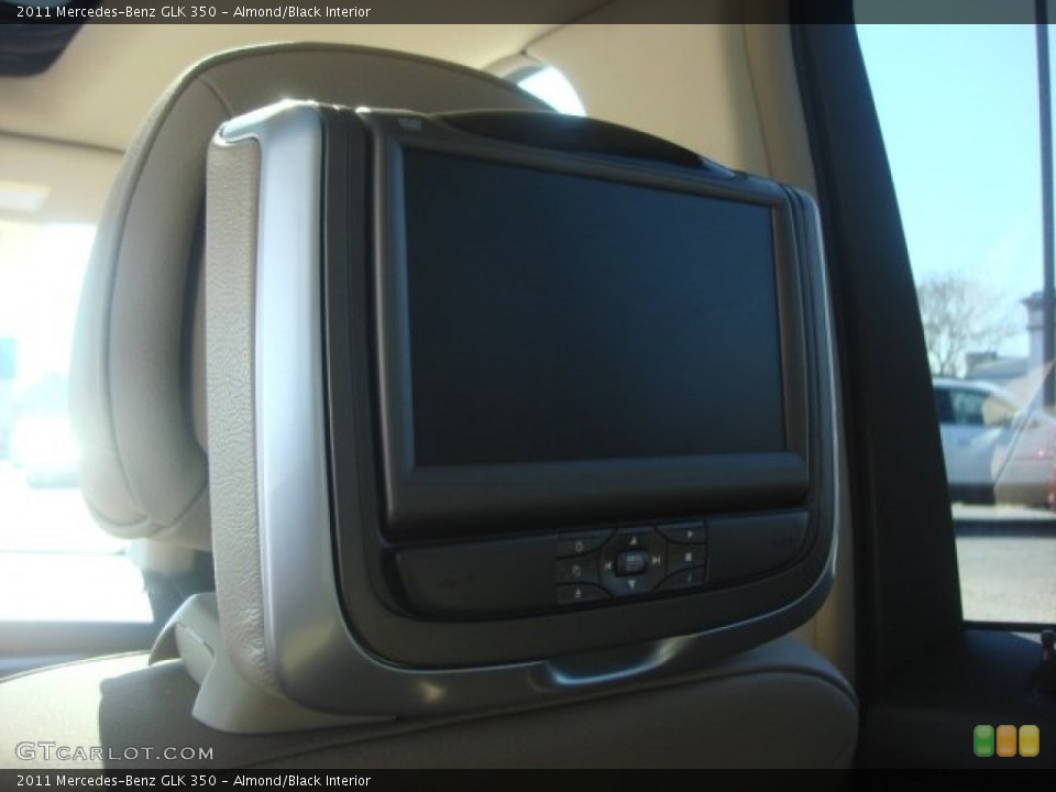 Almond/Black Interior Entertainment System for the 2011 Mercedes-Benz GLK 350 #77334794