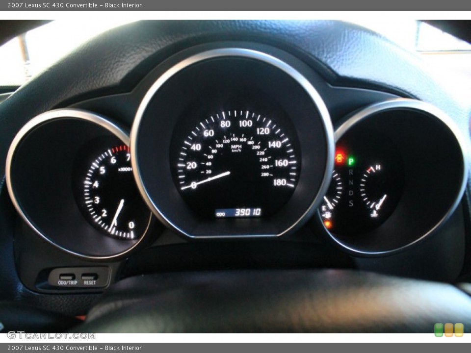 Black Interior Gauges for the 2007 Lexus SC 430 Convertible #77335676