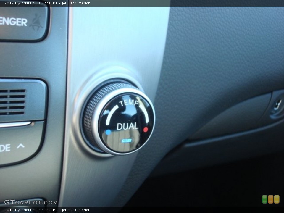 Jet Black Interior Controls for the 2012 Hyundai Equus Signature #77335804