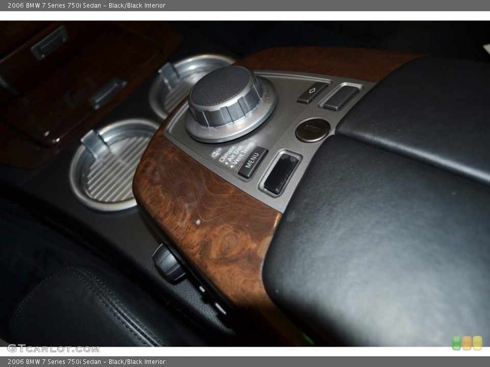 Black/Black Interior Controls for the 2006 BMW 7 Series 750i Sedan #77337531
