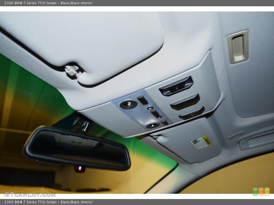 Black/Black Interior Controls for the 2006 BMW 7 Series 750i Sedan #77337618