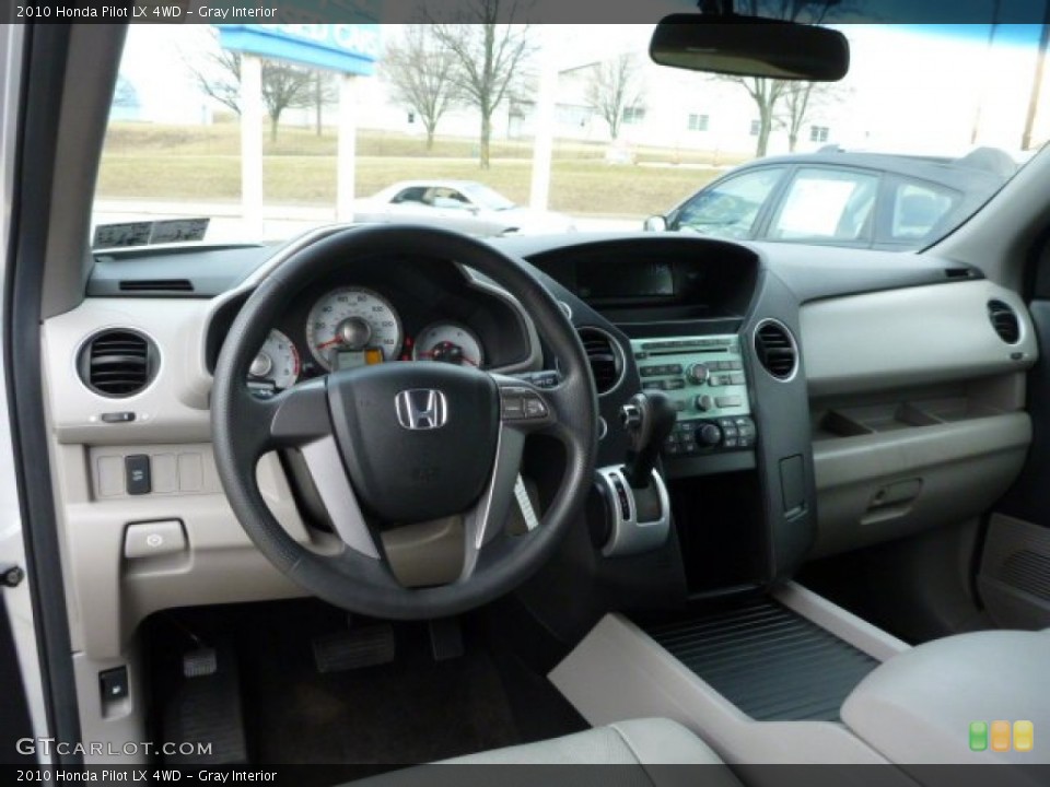 Gray Interior Dashboard for the 2010 Honda Pilot LX 4WD #77337682