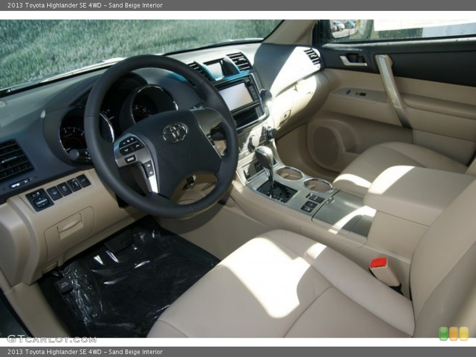 Sand Beige Interior Prime Interior for the 2013 Toyota Highlander SE 4WD #77339193