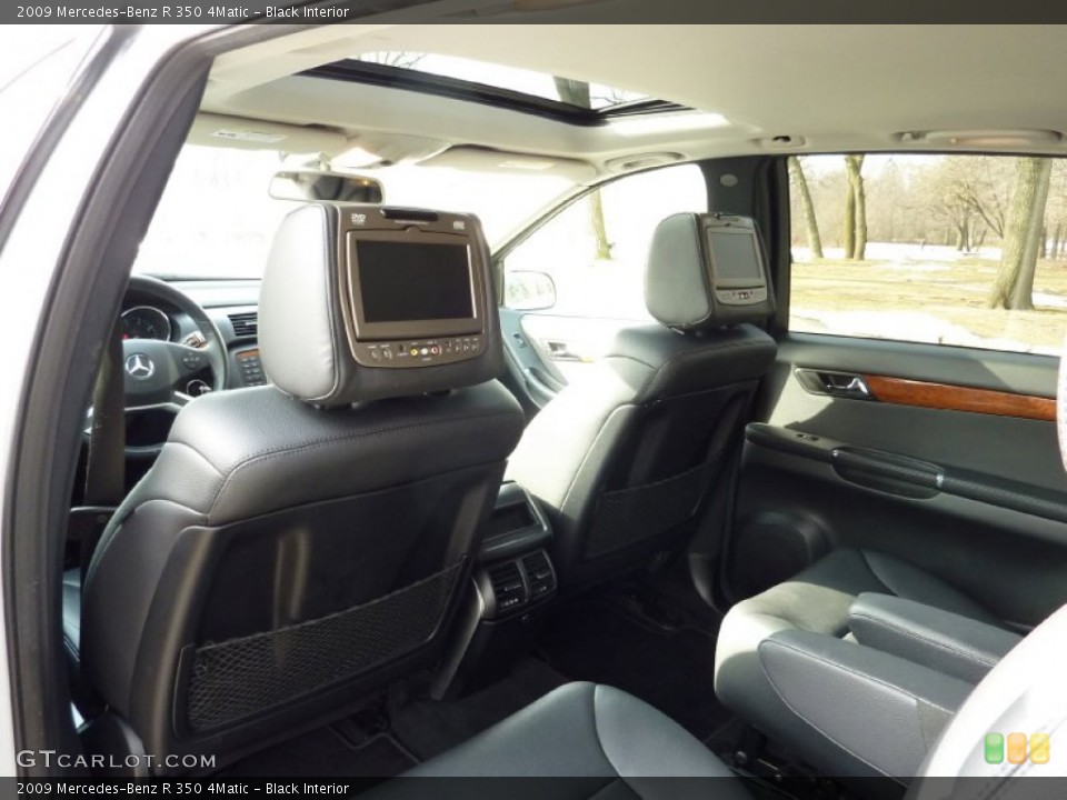 Black Interior Entertainment System for the 2009 Mercedes-Benz R 350 4Matic #77340597