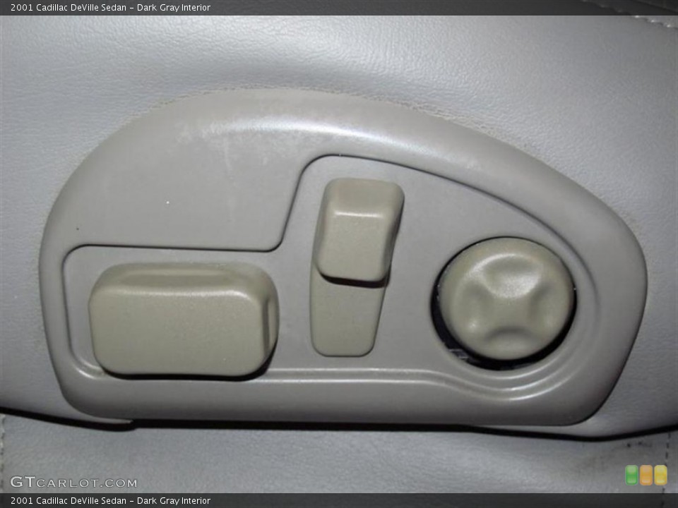 Dark Gray Interior Controls for the 2001 Cadillac DeVille Sedan #77349402