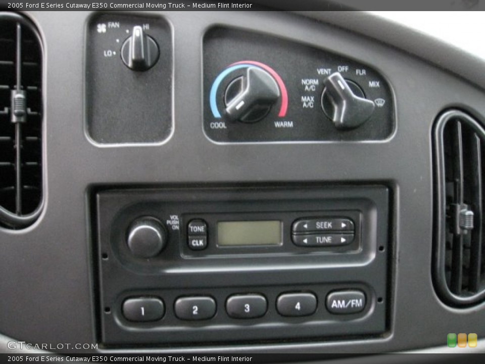 Medium Flint Interior Controls for the 2005 Ford E Series Cutaway E350 Commercial Moving Truck #77350122