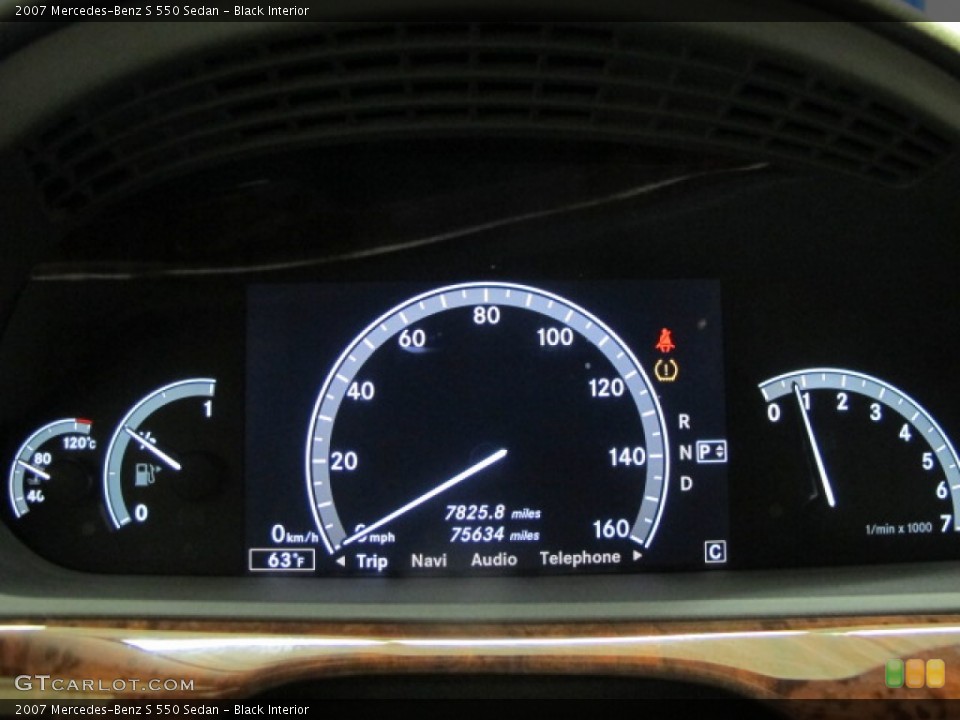 Black Interior Gauges for the 2007 Mercedes-Benz S 550 Sedan #77353149