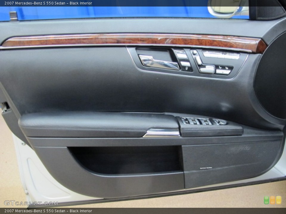 Black Interior Door Panel for the 2007 Mercedes-Benz S 550 Sedan #77353271