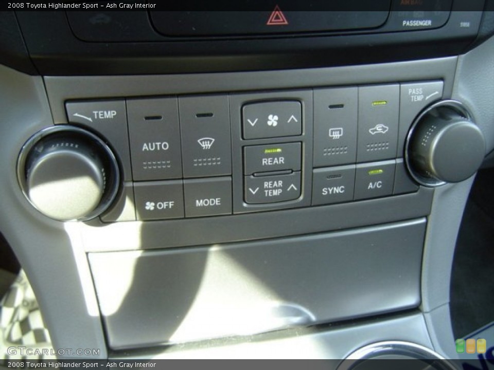 Ash Gray Interior Controls for the 2008 Toyota Highlander Sport #77358285