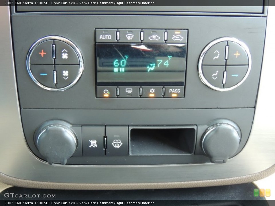 Very Dark Cashmere/Light Cashmere Interior Controls for the 2007 GMC Sierra 1500 SLT Crew Cab 4x4 #77362677