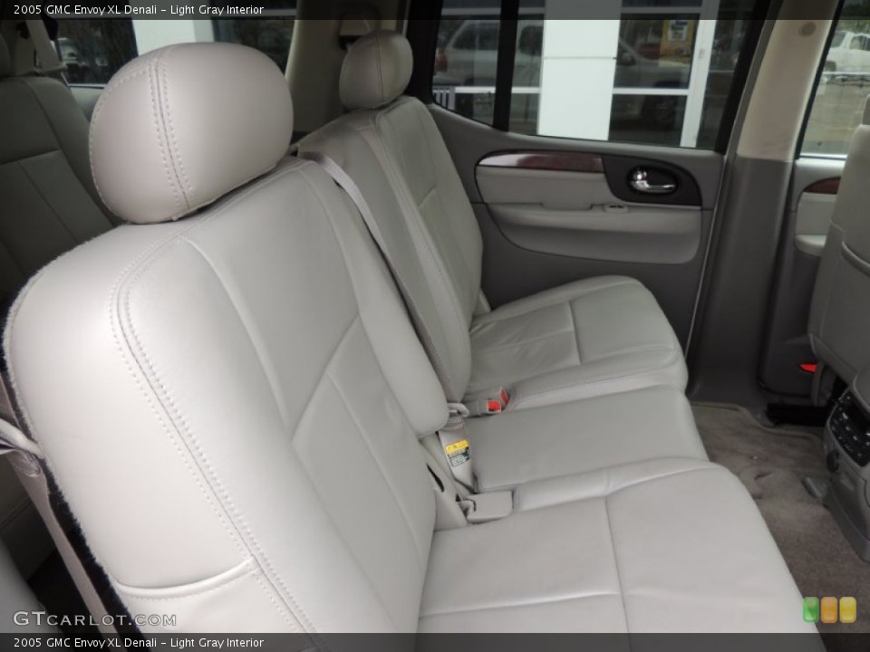 Light Gray Interior Rear Seat for the 2005 GMC Envoy XL Denali #77365452