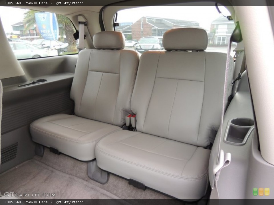 Light Gray Interior Rear Seat for the 2005 GMC Envoy XL Denali #77365554