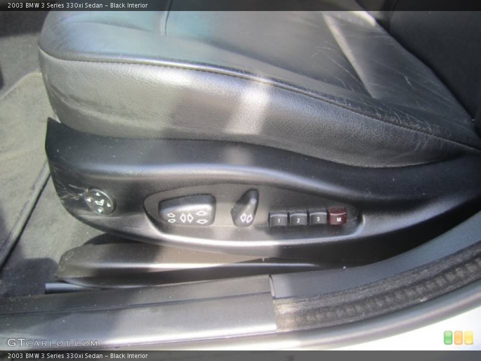 Black Interior Controls for the 2003 BMW 3 Series 330xi Sedan #77366397