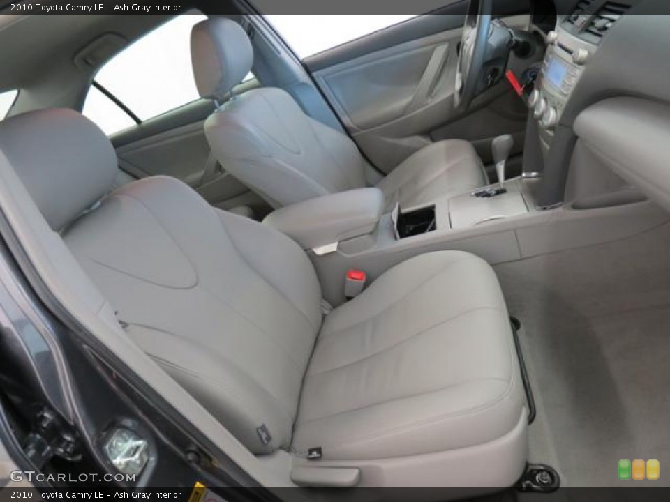 Ash Gray Interior Photo for the 2010 Toyota Camry LE #77369446