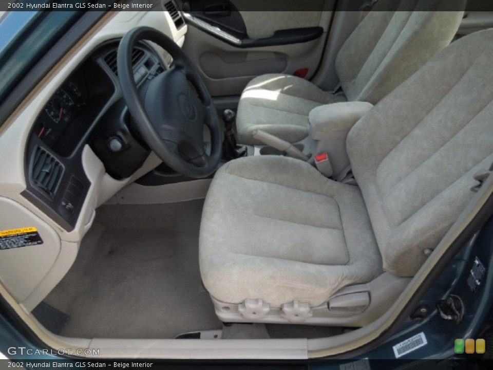 Beige Interior Photo for the 2002 Hyundai Elantra GLS Sedan #77382416