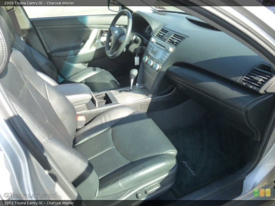 Charcoal Interior Photo for the 2009 Toyota Camry SE #77387934