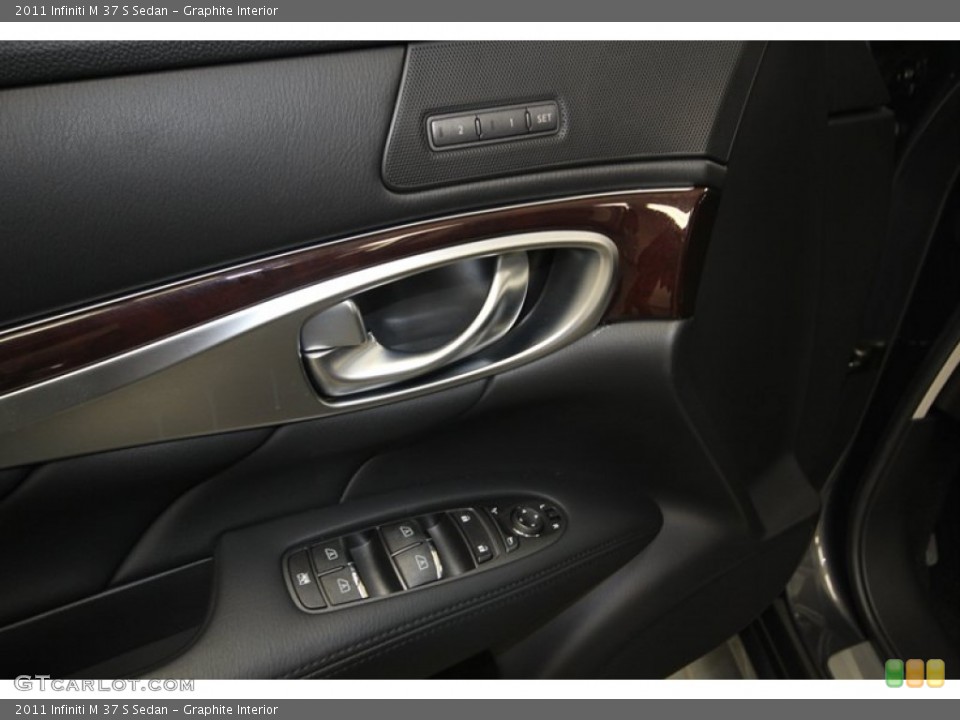 Graphite Interior Controls for the 2011 Infiniti M 37 S Sedan #77389092