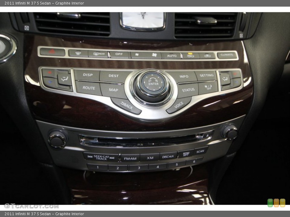 Graphite Interior Controls for the 2011 Infiniti M 37 S Sedan #77389209