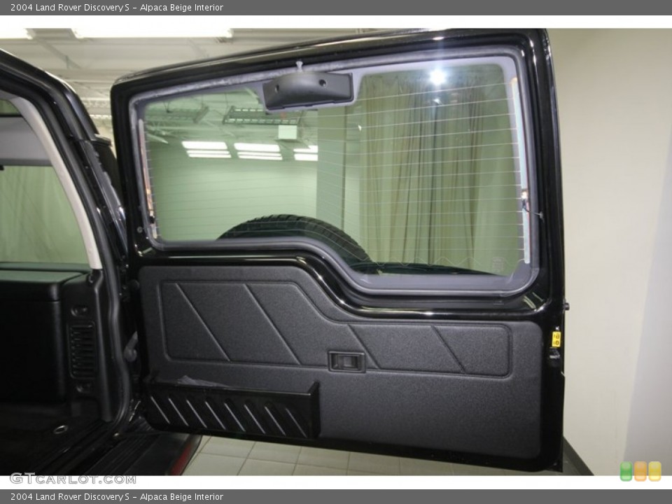 Alpaca Beige Interior Door Panel for the 2004 Land Rover Discovery S #77396022