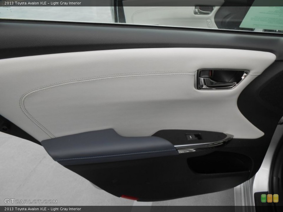 Light Gray Interior Door Panel for the 2013 Toyota Avalon XLE #77396199