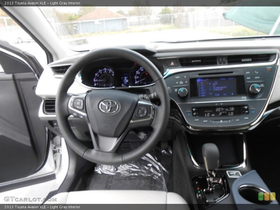 Light Gray Interior Dashboard for the 2013 Toyota Avalon XLE #77396238