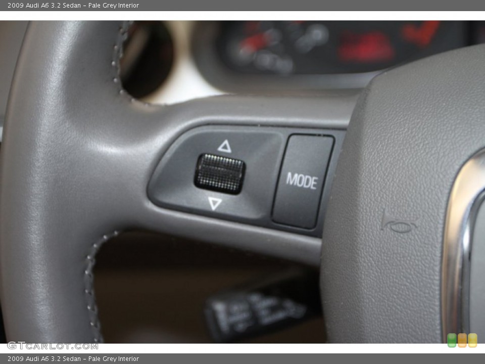 Pale Grey Interior Controls for the 2009 Audi A6 3.2 Sedan #77403962