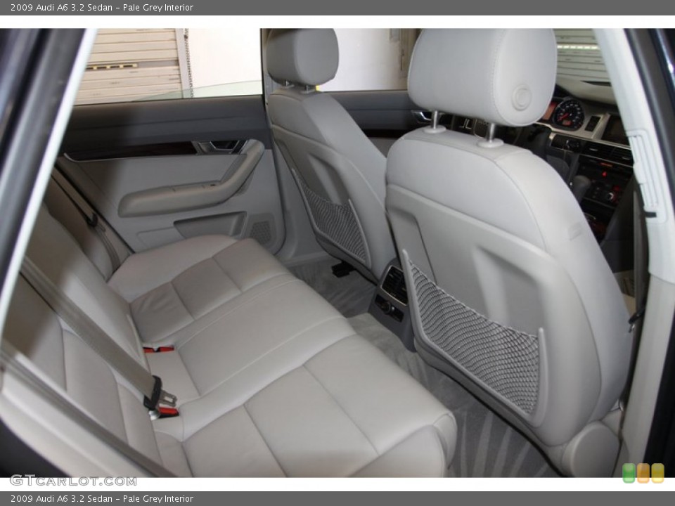 Pale Grey Interior Rear Seat for the 2009 Audi A6 3.2 Sedan #77404074