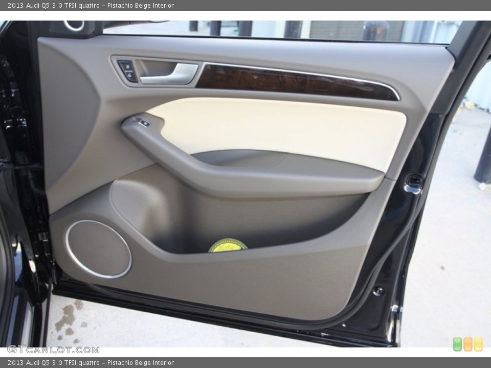 Pistachio Beige Interior Door Panel for the 2013 Audi Q5 3.0 TFSI quattro #77404873