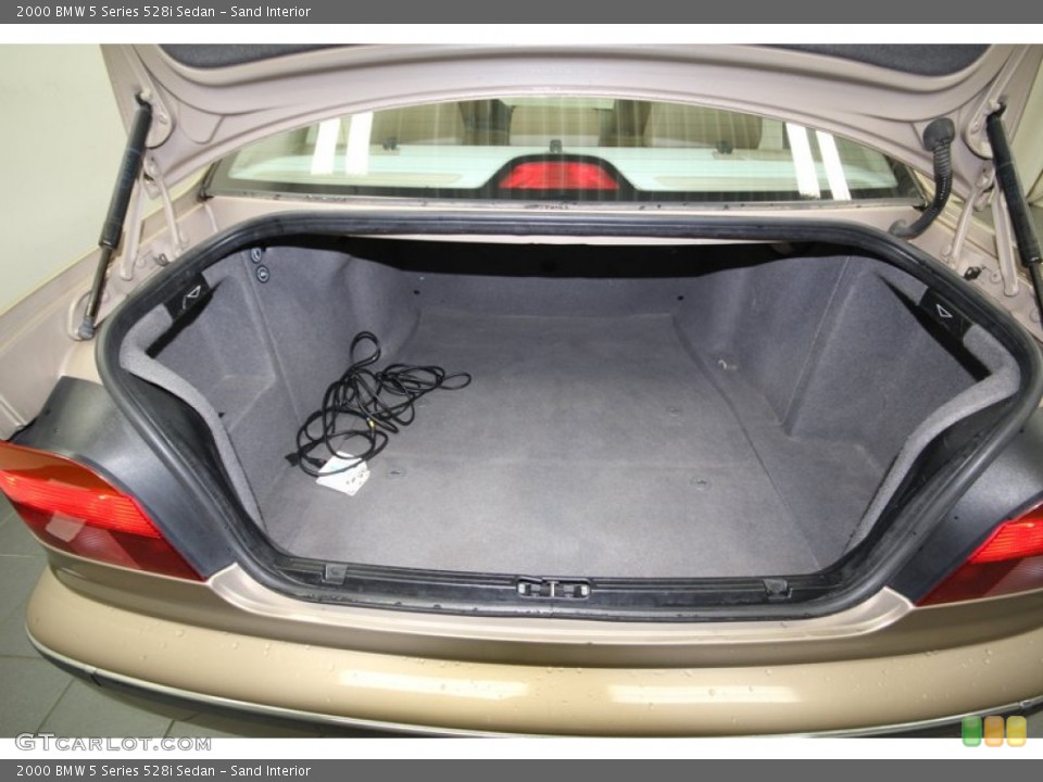 Sand Interior Trunk for the 2000 BMW 5 Series 528i Sedan #77407135