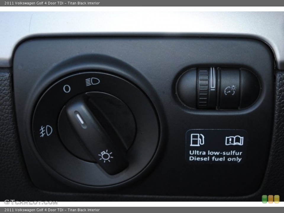 Titan Black Interior Controls for the 2011 Volkswagen Golf 4 Door TDI #77407444