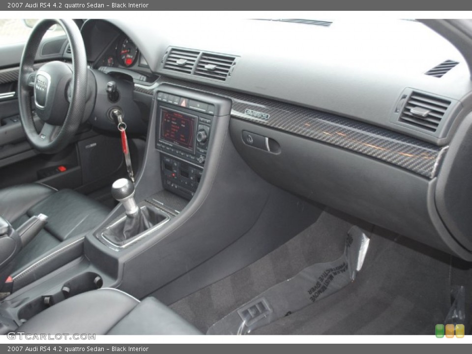 Black Interior Dashboard for the 2007 Audi RS4 4.2 quattro Sedan #77413083