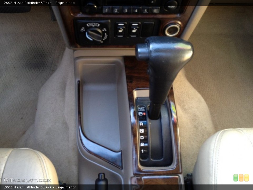Beige Interior Transmission for the 2002 Nissan Pathfinder SE 4x4 #77413905