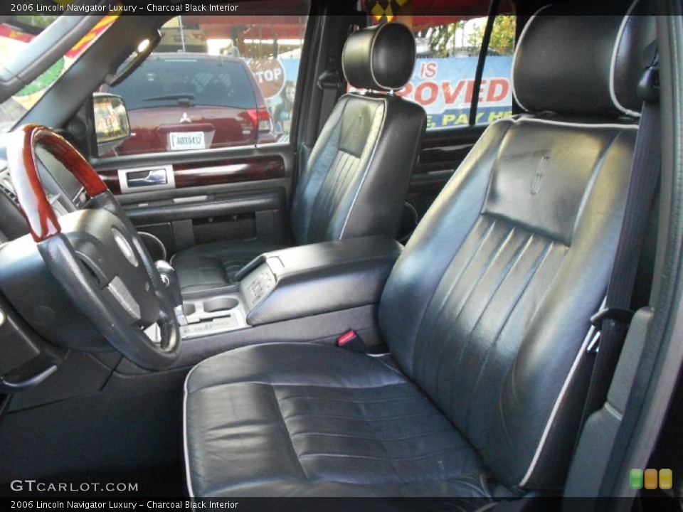 Charcoal Black 2006 Lincoln Navigator Interiors