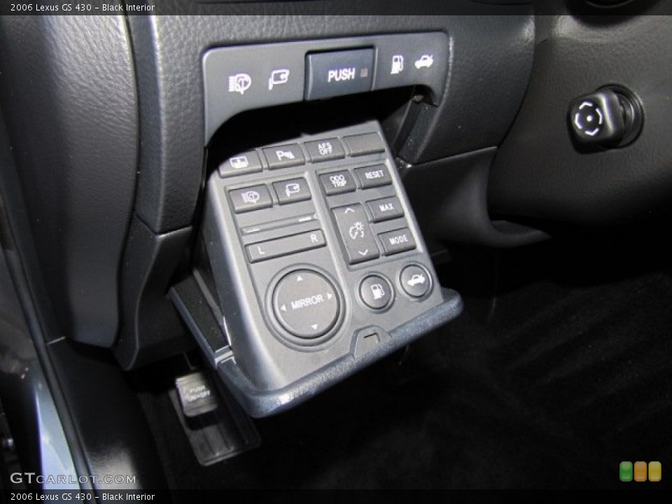 Black Interior Controls for the 2006 Lexus GS 430 #77420082