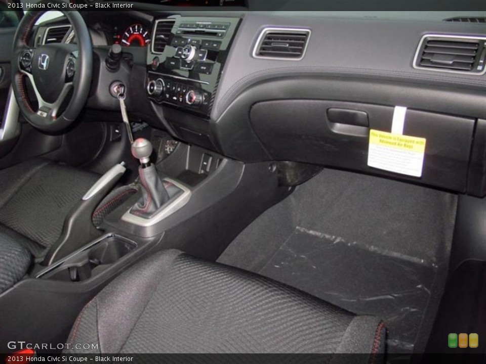 Black Interior Photo for the 2013 Honda Civic Si Coupe #77427603