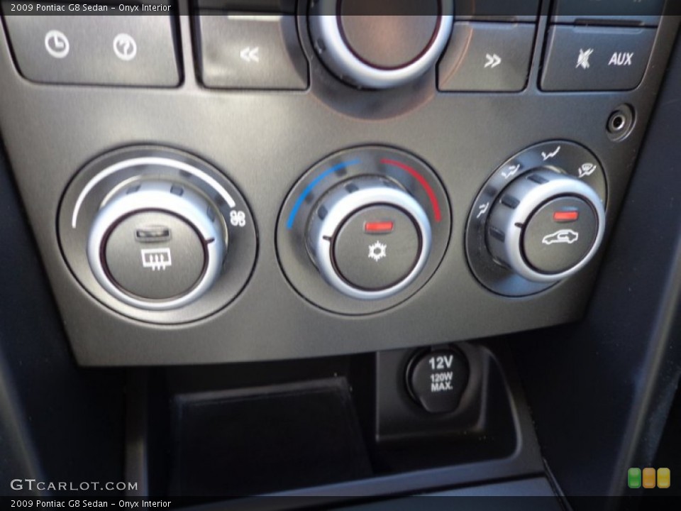 Onyx Interior Controls for the 2009 Pontiac G8 Sedan #77429999
